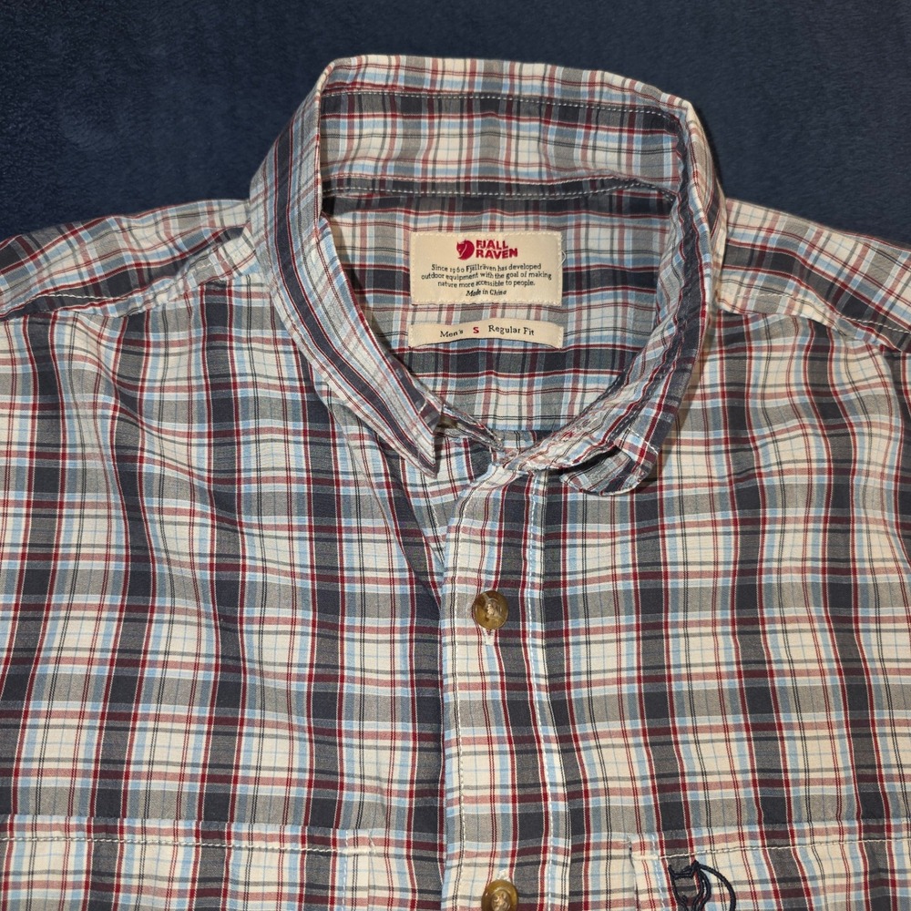 Fjallraven Abisko Cool Shirt SS Mens Small Regular Fit Plaid Button Down 81795